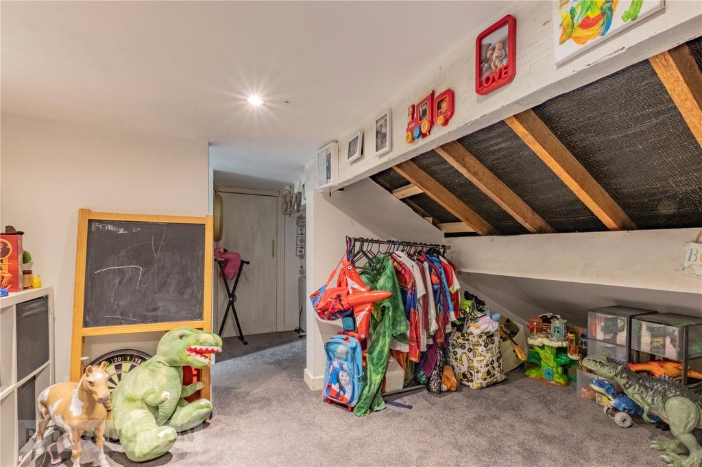 Low-Height Room