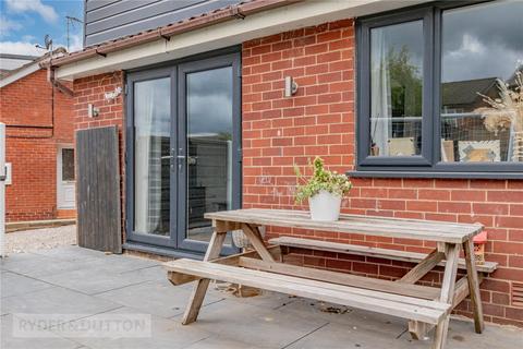 26 Bracken Close, Springhead, Oldham, OL4 4PB
