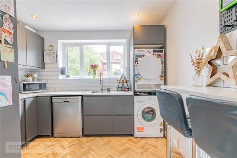 26 Bracken Close, Springhead, Oldham, OL4 4PB