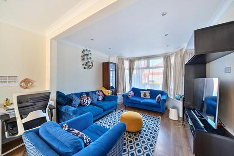 4 bedroom semi-detached house for sale, Ladycroft Walk, Stanmore