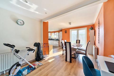 4 bedroom semi-detached house for sale, Ladycroft Walk, Stanmore