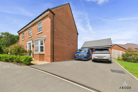 38 Kingstone Road, Uttoxeter, ST14 8WH