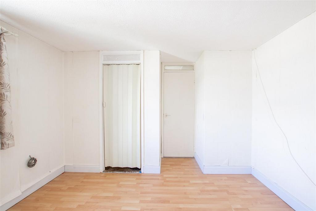 Bedroom.three.jpg