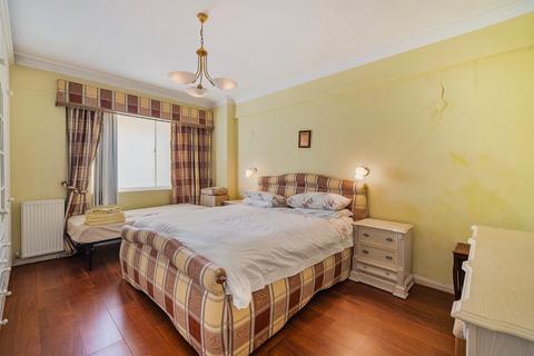 3 bedroom flat for sale, Porchester Gate, Bayswater, London, W2