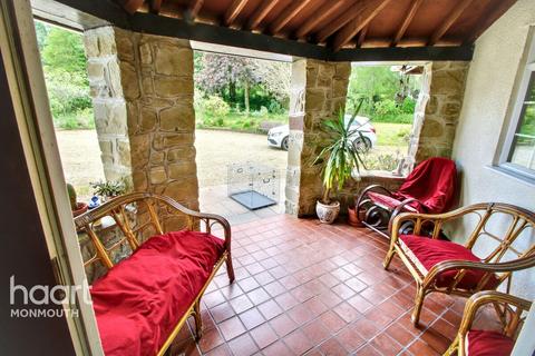 4 bedroom detached house for sale, Raglan, Usk
