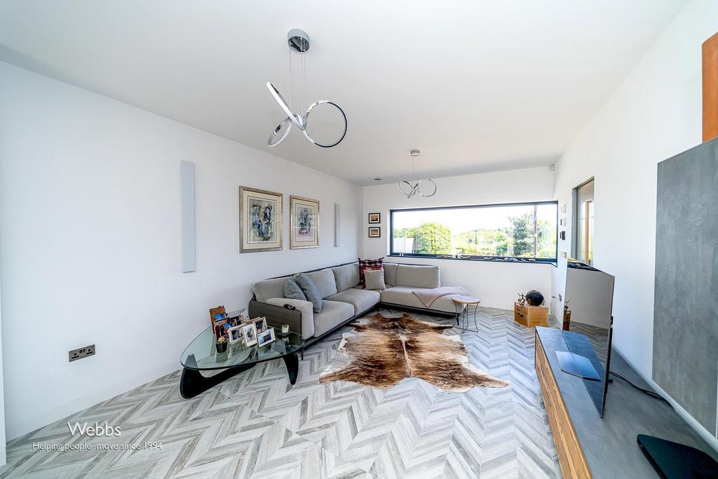 New © Webbs Estate Agents © (9 of 63).jpg