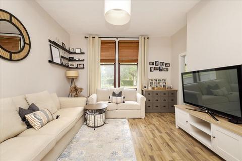 7 Bog Road, Penicuik, EH26 9BZ