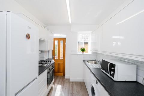16a Woodland Road, Chingford, London, E4 7EU