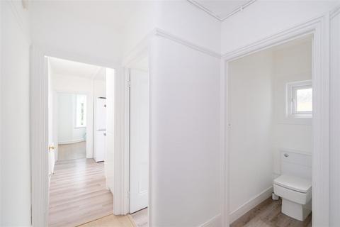 16a Woodland Road, Chingford, London, E4 7EU