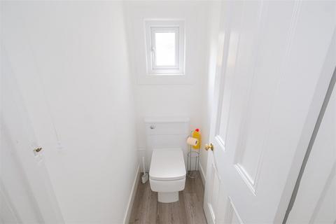 16a Woodland Road, Chingford, London, E4 7EU