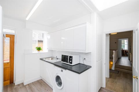 16a Woodland Road, Chingford, London, E4 7EU