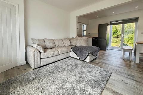 2 bedroom townhouse for sale, Mount Grove, Bradford BD2