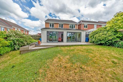 4 bedroom detached house for sale, Chester Road