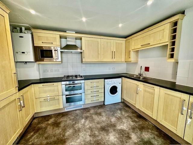 Kitchen - 4.jpg