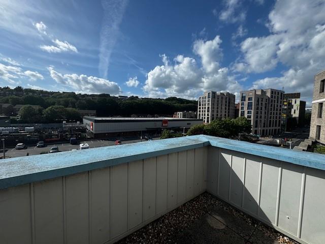 Balcony - 5.jpg
