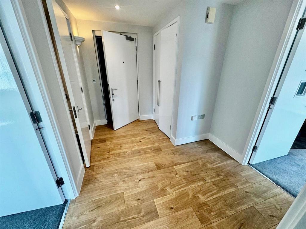 Hallway - 2.jpg