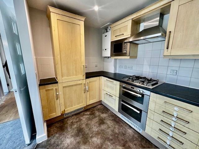 Kitchen - 2.jpg