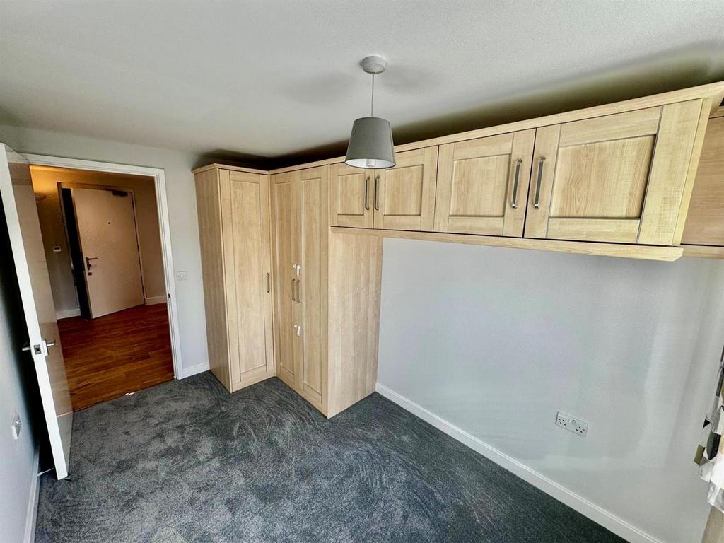 Second bedroom - 2.jpg