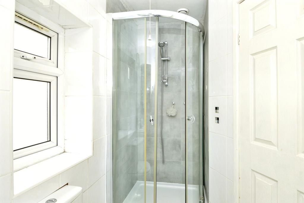 Jack&amp;Jill Ensuite