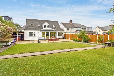 14 Birches Barn Avenue, Wolverhampton, WV3 7BT