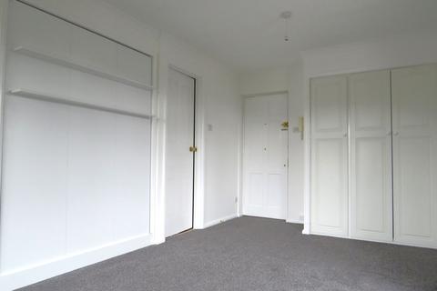 Studio to rent, Oaklands Croft, Sutton Coldfield B76