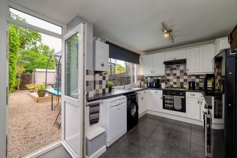 12 Eliot Close, Emmer Green, Reading, RG4 8PP
