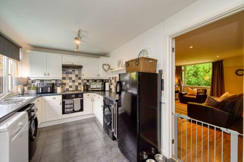 12 Eliot Close, Emmer Green, Reading, RG4 8PP