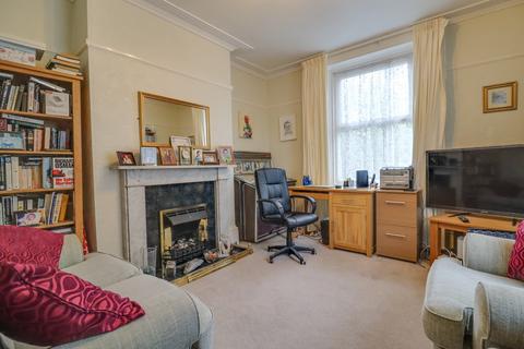 3 bedroom semi-detached house for sale, Oak Road, Woolston
