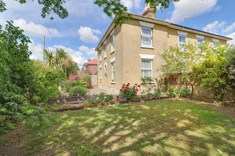 3 bedroom semi-detached house for sale, Oak Road, Woolston