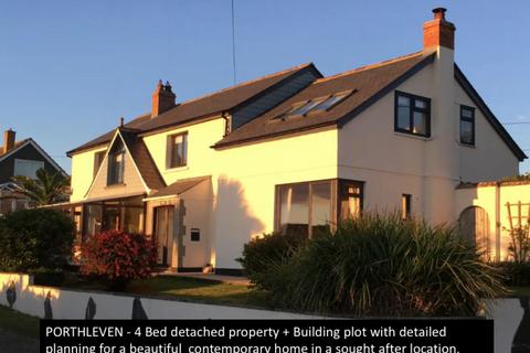 Pendeen Road, Porthleven, TR13