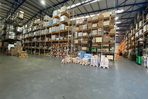 Warehouse to rent, Mead Park, River Way Harlow CM20 2SE