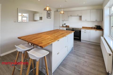 8 Bennett Close, Rawmarsh, Rotherham, S62 5PE