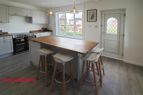 8 Bennett Close, Rawmarsh, Rotherham, S62 5PE