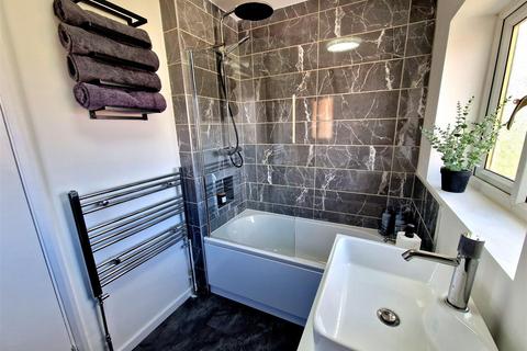 8 Bennett Close, Rawmarsh, Rotherham, S62 5PE