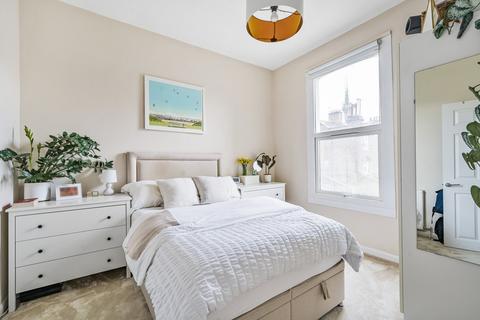 2 bedroom flat for sale, Ariel Road, West Hampstead, London, NW6