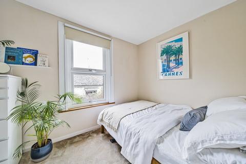 2 bedroom flat for sale, Ariel Road, West Hampstead, London, NW6