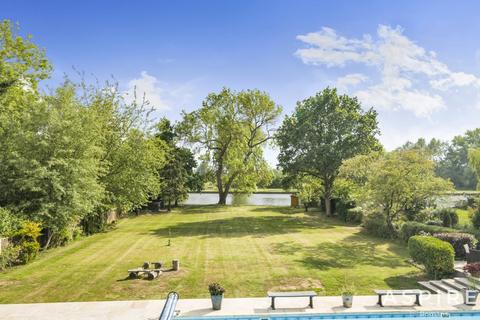 The Willows The Warren, Caversham, Reading, RG4 7TQ