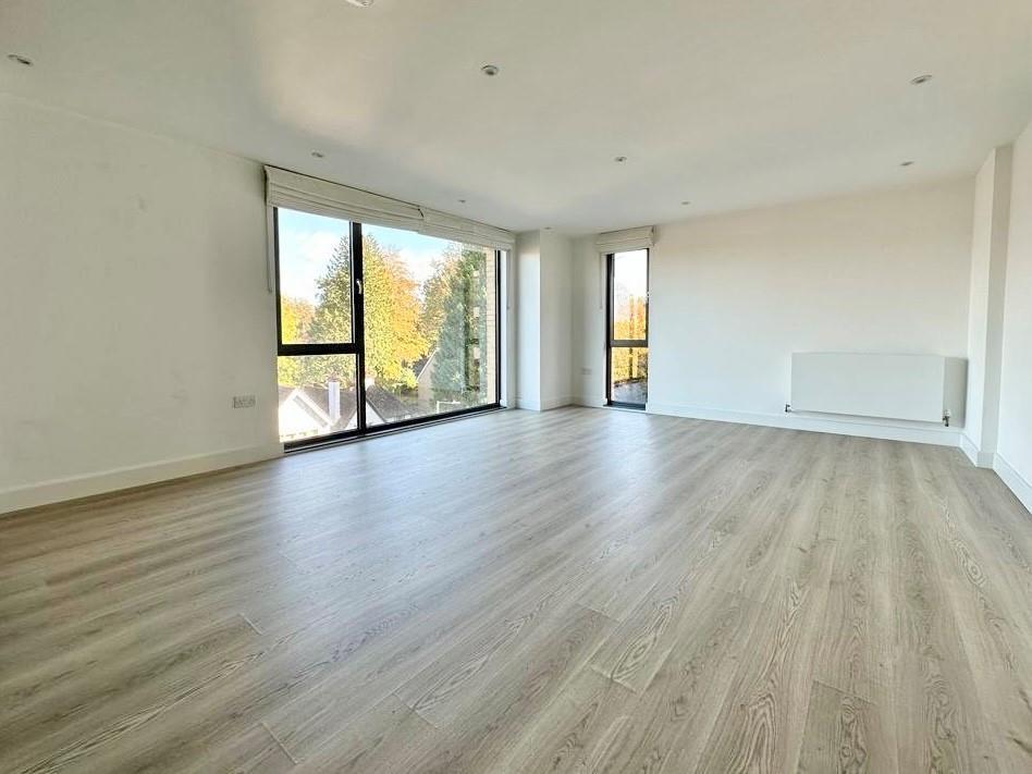 SITTING / DINING ROOM & KITCHEN