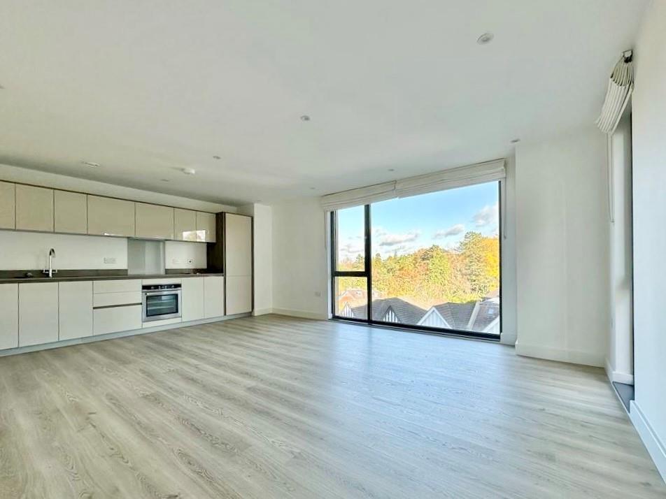 SITTING / DINING ROOM & KITCHEN