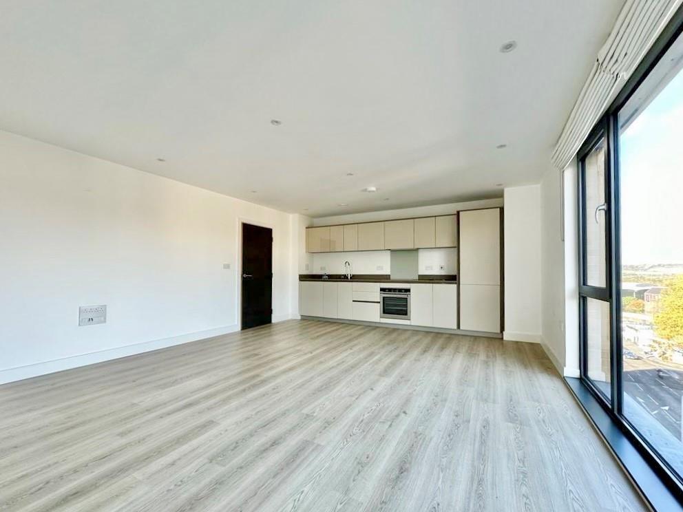 SITTING / DINING ROOM & KITCHEN