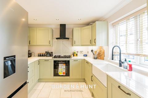 2 bedroom terraced house for sale, Market Place, Abridge, RM4