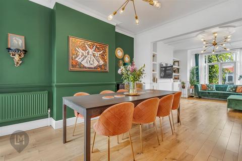4 bedroom house for sale, Farquhar Road, London