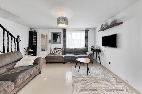 3 bedroom semi-detached house for sale, Yeats Close, Royston SG8