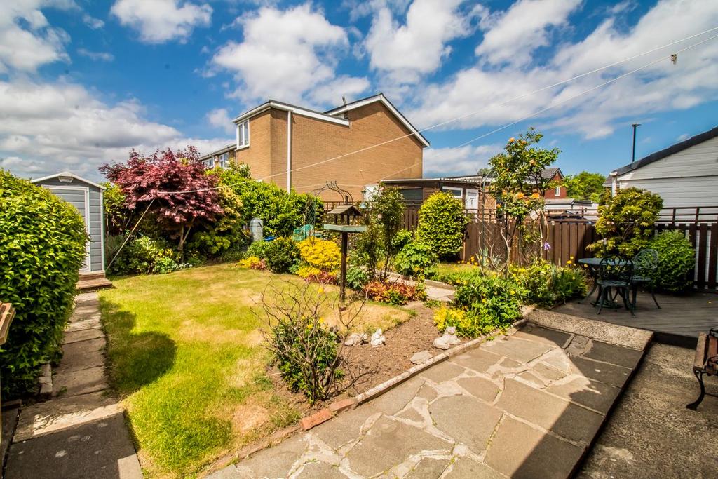 Rear Garden Pic 2.