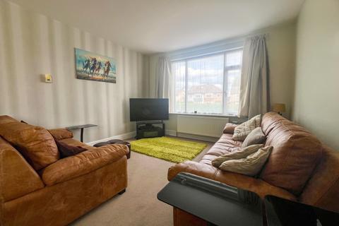 2 bedroom bungalow for sale, Gloucester Road, Patchway, South Gloucestershire, BS34