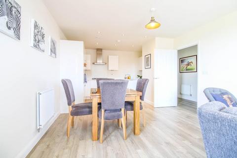 2 bedroom apartment for sale, Renard Way, Trumpington, Cambridge