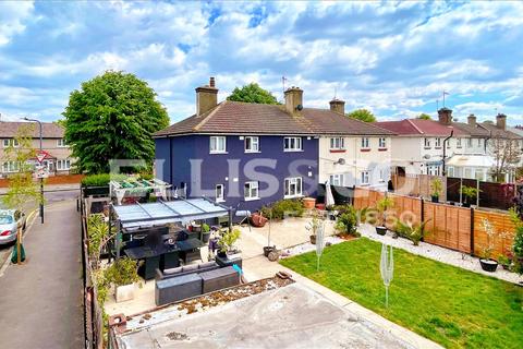 4 bedroom semi-detached house for sale, Hillfield Avenue, Wembley, HA0
