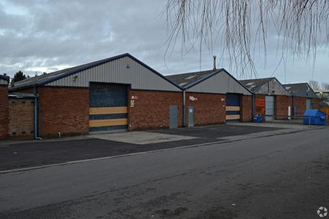 Warehouse to rent, Carlyon Rd Atherstone CV9 1LH