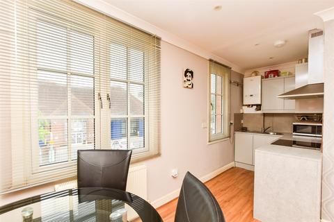 2 bedroom maisonette for sale, Lesbourne Road, Reigate RH2