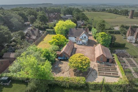 The Chestnuts Weatheroak Hill, Alvechurch, Birmingham, B48 7EA